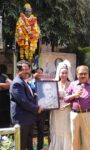 Actress Vandana Gautam Great Grand  Daughter of Dadasaheb Phalke Reached For Tribute on His Memorial Day